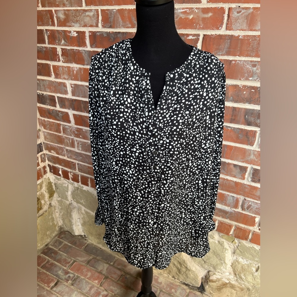 Black and white long sleeve blouse, 1X